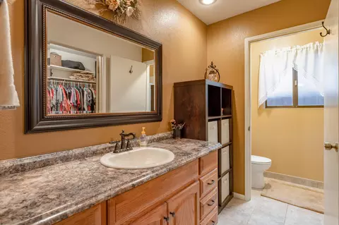 2736 Wyndham Ln, Redding, CA 96001 photo 15