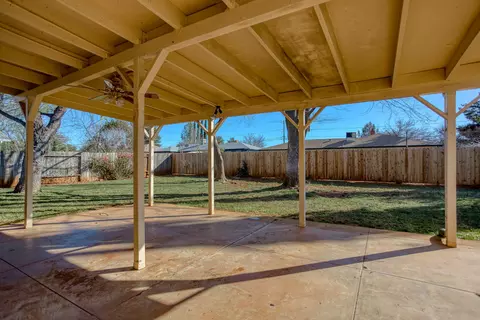 2597 Belladonna St, Redding, CA 96002 photo 3
