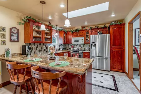 1866 Wexford Ct, Redding, CA 96001 photo 4