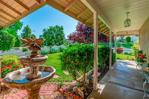 1866 Wexford Ct, Redding, CA 96001 photo 3