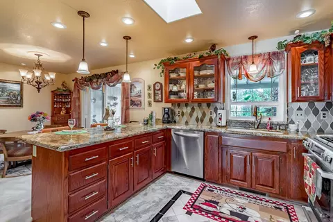 1866 Wexford Ct, Redding, CA 96001 photo 5