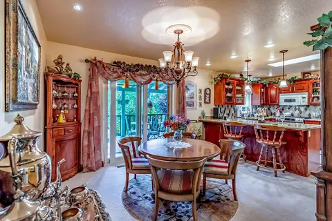 1866 Wexford Ct, Redding, CA 96001 photo 7