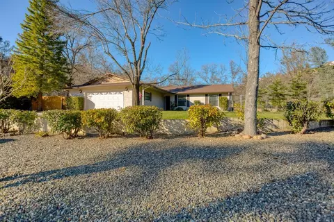 2222 Snow Ln, Redding, CA 96003 photo 3