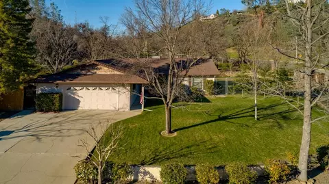 2222 Snow Ln, Redding, CA 96003 photo 1