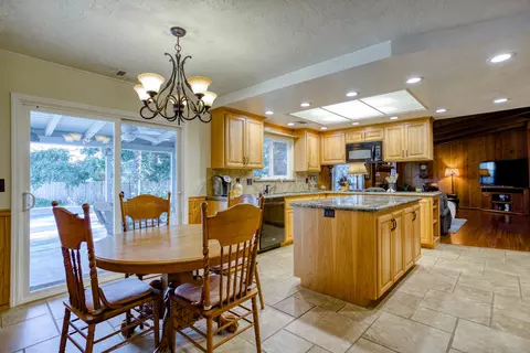 2820 Balaton Ave, Redding, CA 96001 photo 16