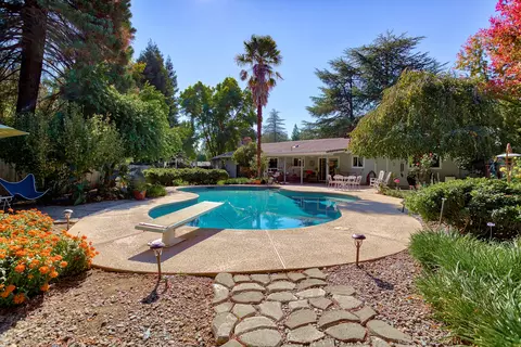 2820 Balaton Ave, Redding, CA 96001 photo 3