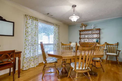 2820 Balaton Ave, Redding, CA 96001 photo 6