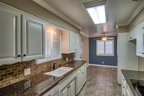 6381 Paso Dr, Redding, CA 96001 photo 8