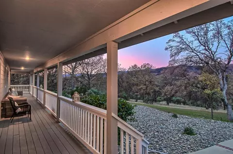 15603 Sol Semete Trl, Redding, CA 96001 photo 4