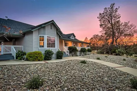 15603 Sol Semete Trl, Redding, CA 96001 photo 1