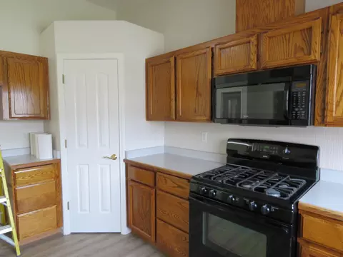 2515 Viking Way, Redding, CA 96003 photo 5