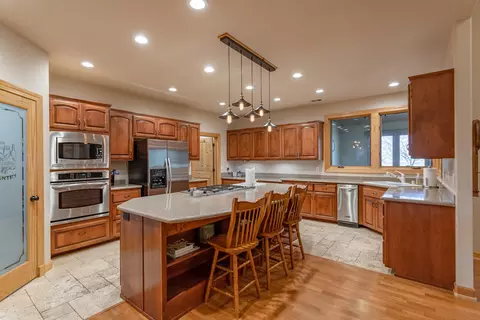 7600 Mohegan Ct, Redding, CA 96002 photo 9
