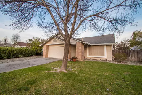 2567 Yana Ave, Redding, CA 96002 photo 1