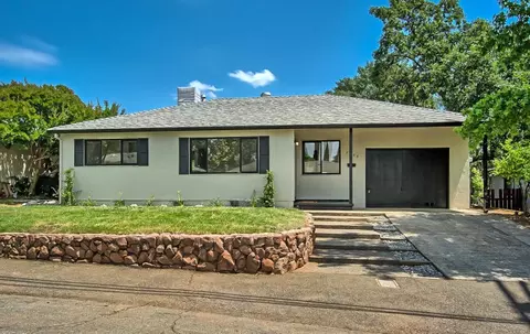 2433 Ramona, Redding, CA 96002 photo 1