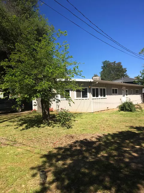 3583 Ricardo Ave, Redding, CA 96002 photo 2
