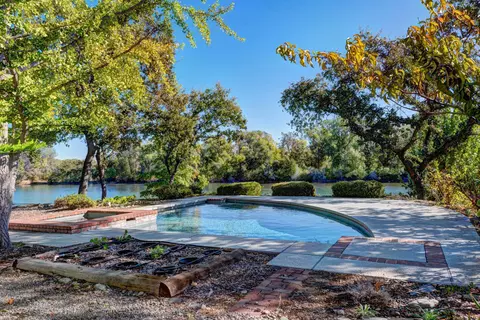 3000 Valentine Ln, Redding, CA 96001 photo 6