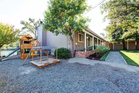 3000 Valentine Ln, Redding, CA 96001 photo 48