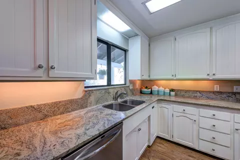 3000 Valentine Ln, Redding, CA 96001 photo 20