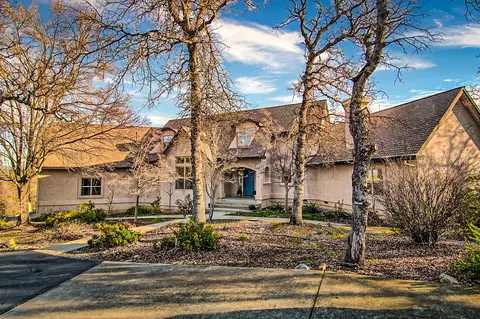 7925 Deer Hollow Ct, Redding, CA 96001 photo 4