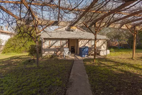 954 West St, Redding, CA 96001 photo 17