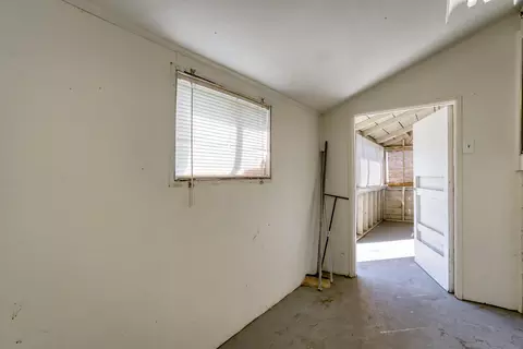 954 West St, Redding, CA 96001 photo 15