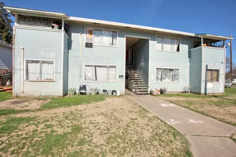 740 Ash St, Red Bluff, CA 96080 photo 2
