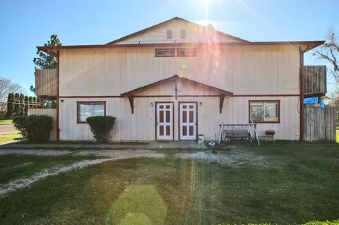 755 Lakeside Dr, Red Bluff, CA 96080 photo 2
