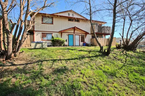 835 Lakeside Dr, Red Bluff, CA 96080 photo 1