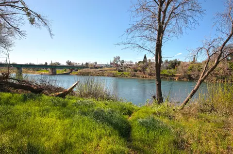 835 Lakeside Dr, Red Bluff, CA 96080 photo 18