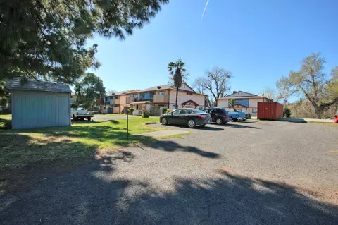 825 Lakeside Dr, Red Bluff, CA 96080 photo 5