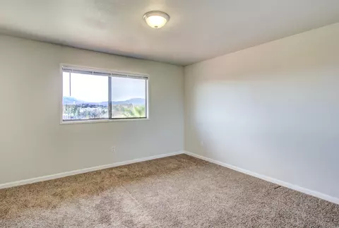 868 Springer Dr, Redding, CA 96003 photo 10