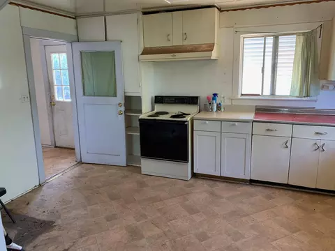 1701 E Cypress Ave, Redding, CA 96002 photo 11