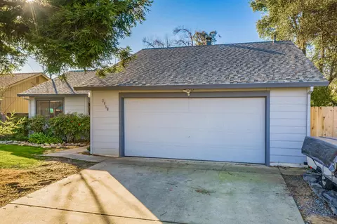 3958 Sunwood Dr, Redding, CA 96002 photo 4