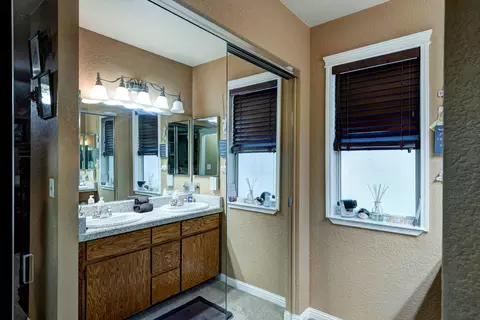 3341 Billings Dr, Redding, CA 96002 photo 32