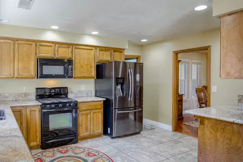 1521 Arroyo Manor Dr, Redding, CA 96003 photo 12