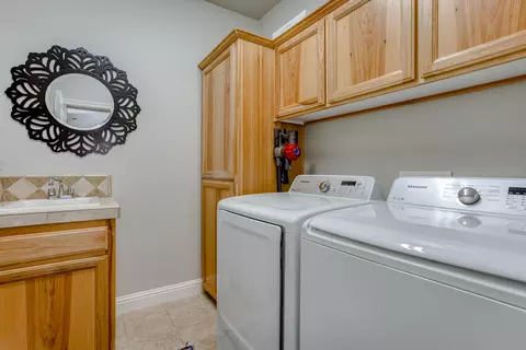 1677 St Andrews Dr, Redding, CA 96003 photo 18