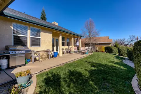 1677 St Andrews Dr, Redding, CA 96003 photo 32