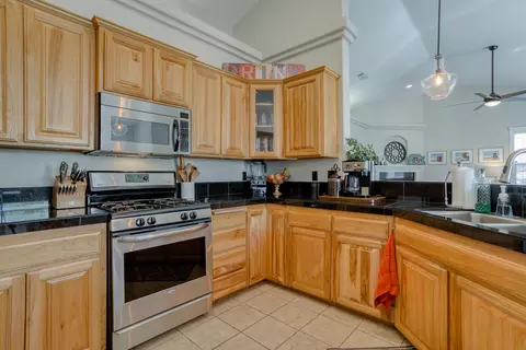 1677 St Andrews Dr, Redding, CA 96003 photo 16