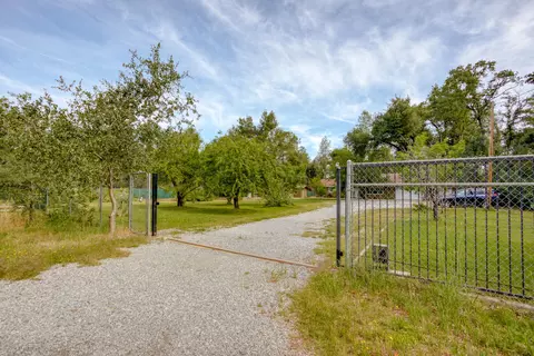 20202 Blue Jay Dr, Redding, CA 96002 photo 7