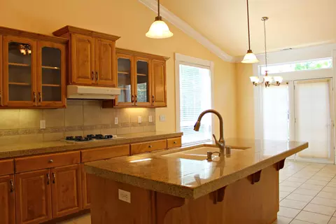542 Castenda Dr, Redding, CA 96003 photo 12