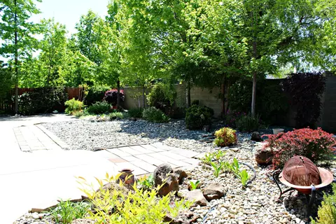 542 Castenda Dr, Redding, CA 96003 photo 28
