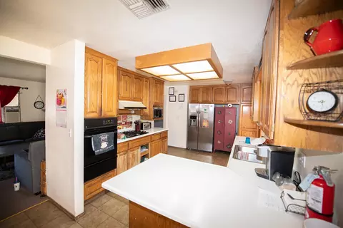 2565 Sacramento Dr, Redding, CA 96001 photo 6