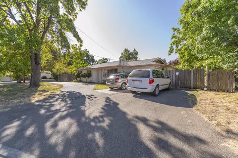 2565 Sacramento Dr, Redding, CA 96001 photo 14