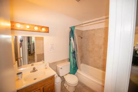 2565 Sacramento Dr, Redding, CA 96001 photo 12