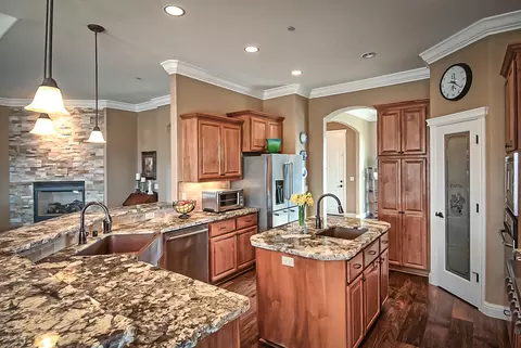 808 Coggins St, Redding, CA 96003 photo 13