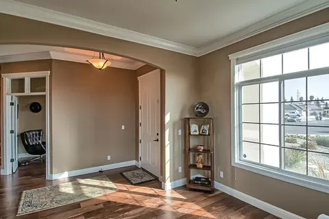 808 Coggins St, Redding, CA 96003 photo 6