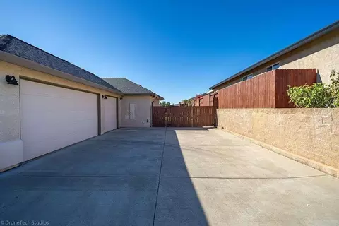 439 Belvedere Dr, Redding, CA 96003 photo 16
