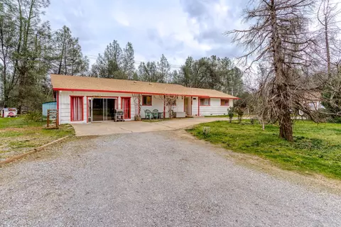 5355 Bogie Ln, Redding, CA 96002 photo 2