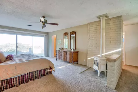 7077 Garth Dr, Anderson, CA 96007 photo 9