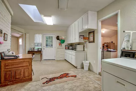 7077 Garth Dr, Anderson, CA 96007 photo 14